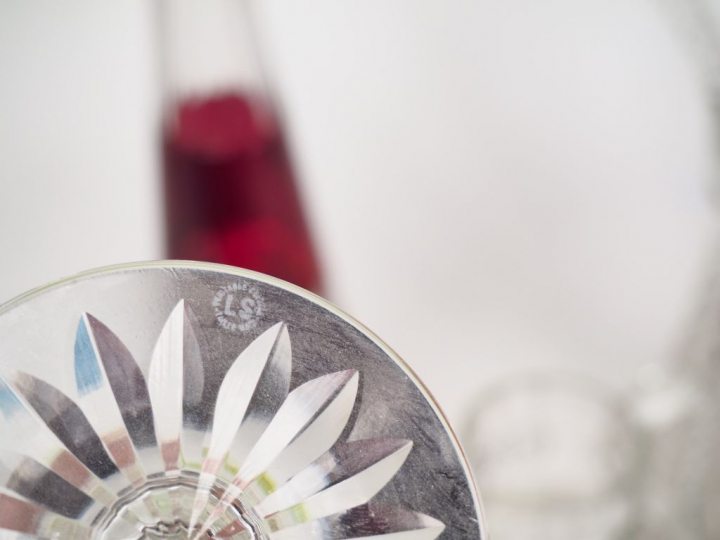 10 verres à vin du Rhin en cristal ou verre bicolore (modèles dépareil