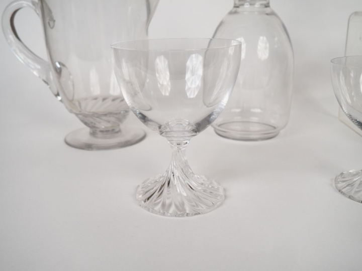 LALIQUE France. Partie de Service de verre modèle "Rambouillet". Compr