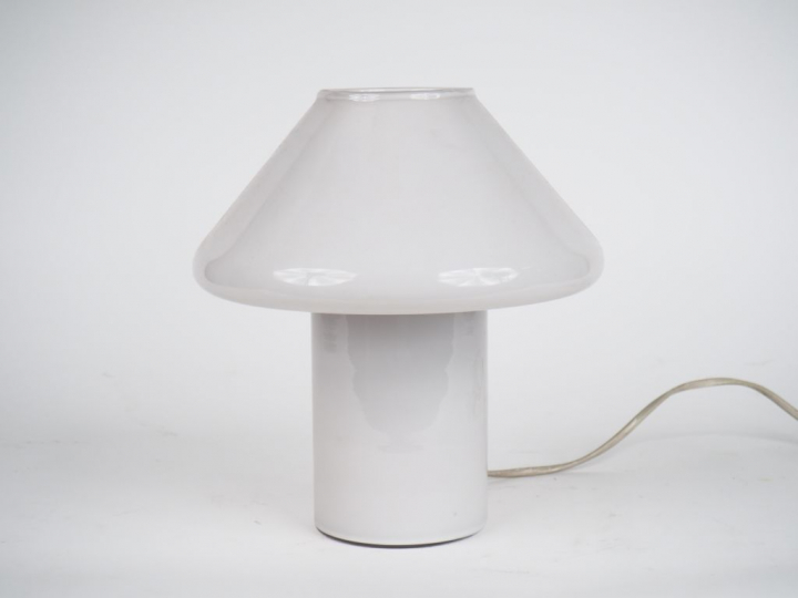 Lampe Champignon moderne en verre blanc. H. 25 cm.