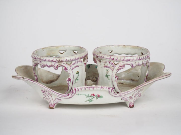 MARSEILLE.  Porte-huilier en faïence de petit feu (incomplet, restauré