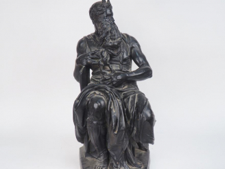 Vente aux enchères Ecole française XIXème d'après Michel-Ange. "Moïse". Sculpture en plât