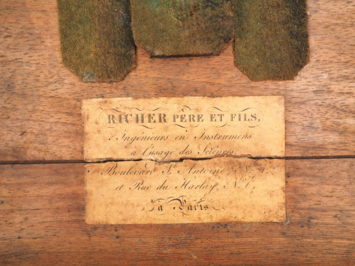Goniomètre de babinet dans son coffret signé RICHER Père et fils.