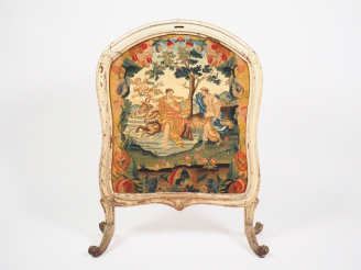 Vente aux enchères Pare-feu Louis XV en bois mouluré et sculpté, laqué blanc.  Garniture 