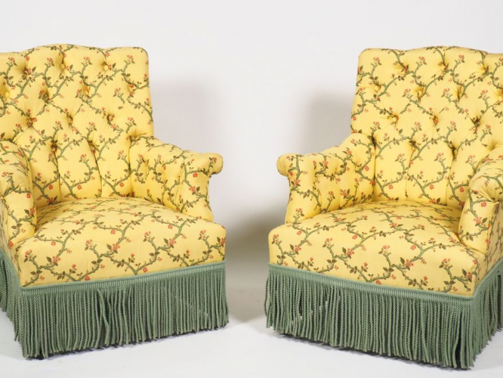 Paire de fauteuils confortables capitonnés 1900, garniture de tissu à 