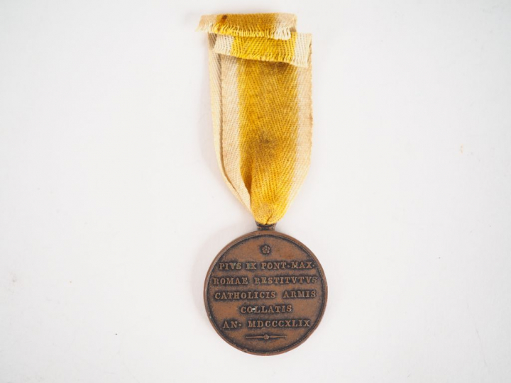 Rare médaille des états pontificaux dite du siège de Rome en 1849, mod