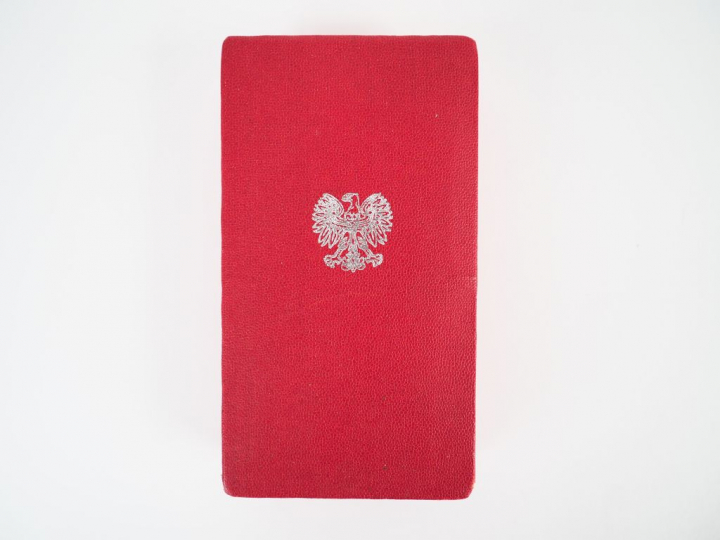 Etoile de l’ordre polonais du drapeau du travail (1949), dans sa boite