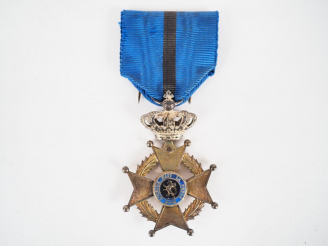 Vente aux enchères Etoile belge de chevalier de l’ordre de Léopold à titre civil avec son