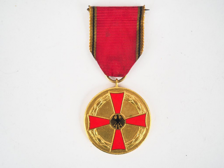 Médaille d’or de l’ordre de la république fédérale allemande (institué