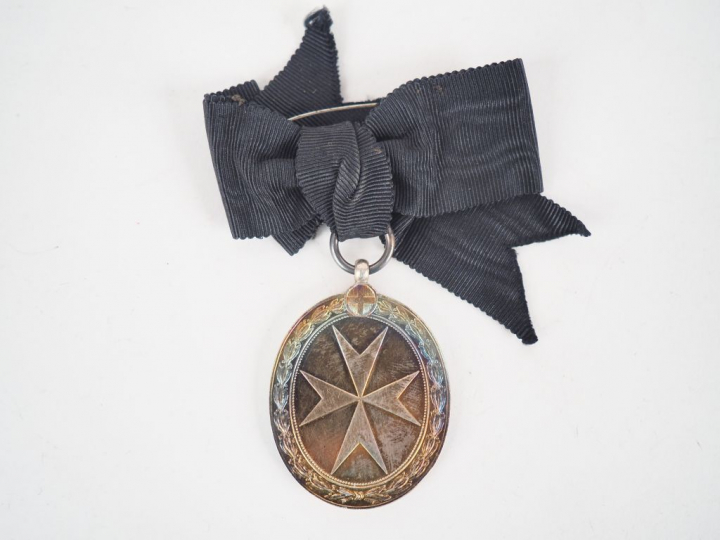 Médaille de l’ordre souverain de SAINT-JEAN de JÉRUSALEM ou de MALTE d