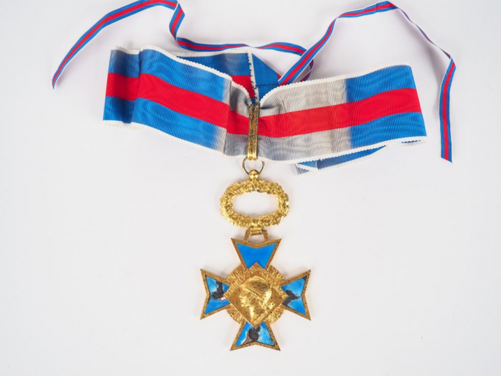 Cravate de commandeur de l’ordre français du mérite militaire, étoile 