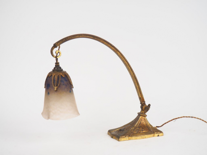 Charles RANC   SCHNEIDER. Lampe Art Nouveau en bronze à décor de roses