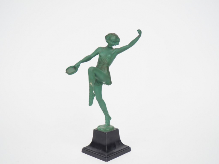 FAYRAL.  "Danseuse Art Déco". Sculpture en régule patiné vert et noir.