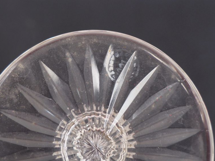 SAINT-LOUIS (?).  Partie de service de verres en cristal bicolore  Sig