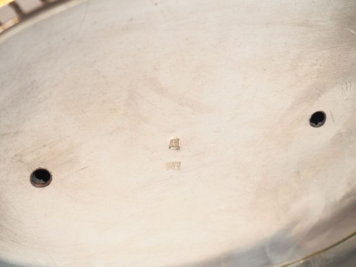 Paire de rafraichissoirs ou verrières de style Empire en métal argenté