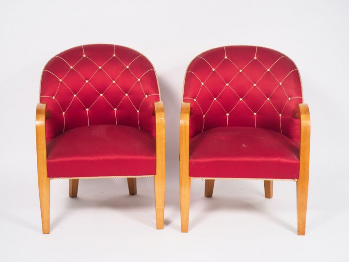 Paire de fauteuils bridge Art Déco en bois fruitier, garniture de tiss