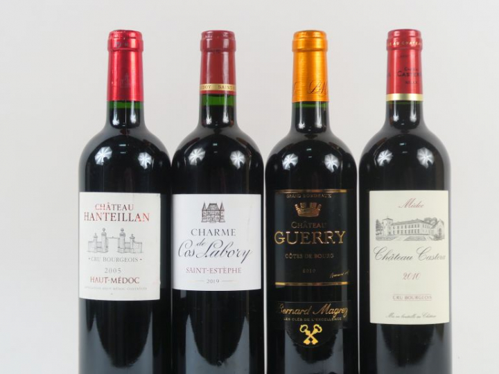 4 BOUTEILLES : 1 CHÂTEAU HANTEILLAN CB HAUT MÉCOC 2005 - 1 CHÂTEAU CAS