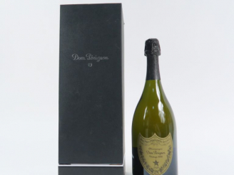 Vente aux enchères 1 BOUTEILLE CHAMPAGNE DOM PÉRIGNON - 2000 - COFFRET