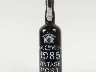 Vente aux enchères 1 BOUTEILLE PORTO REAL COMPANIA VELHA VINTAGE - 1985