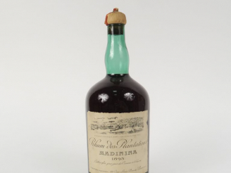 Vente aux enchères 1 TRÈS VIEILLE BOUTEILLE RHUM DES PLANTATIONS MADININA - 1895