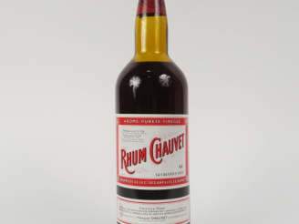 Vente aux enchères 1 VIEILLE BOUTEILLE (1 L) RHUM CHAUVET 44° ANNÉES 60/70 - ET NEUVE
