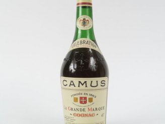 Vente aux enchères 1 VIEILLE BOUTEILLE COGNAC CAMUS LA GRANDE MARQUE 'CELEBRATION' - PAPI