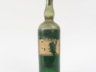 Vente aux enchères 1 TRÈS VIEILLE BOUTEILLE LA VÉRITABLE LIQUEUR FABRIQUÉE à VOIRON - CAP