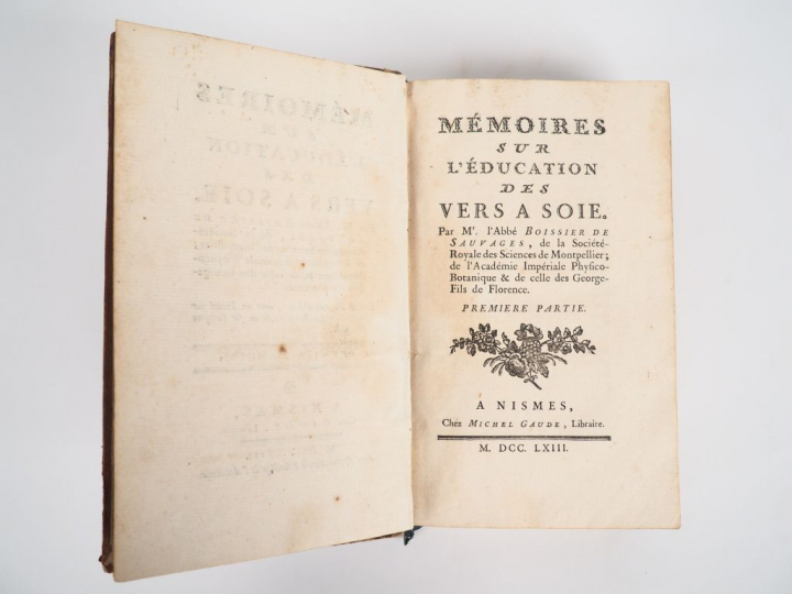 BOISSIER DE SAUVAGES (Abbé). MÉMOIRES SUR L'ÉDUCATION DES VERS À SOIE 