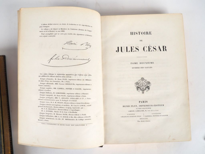 NAPOLÉON III. HISTOIRE DE JULES CÉSAR. Paris, Plon, 1865-66. Deux tome