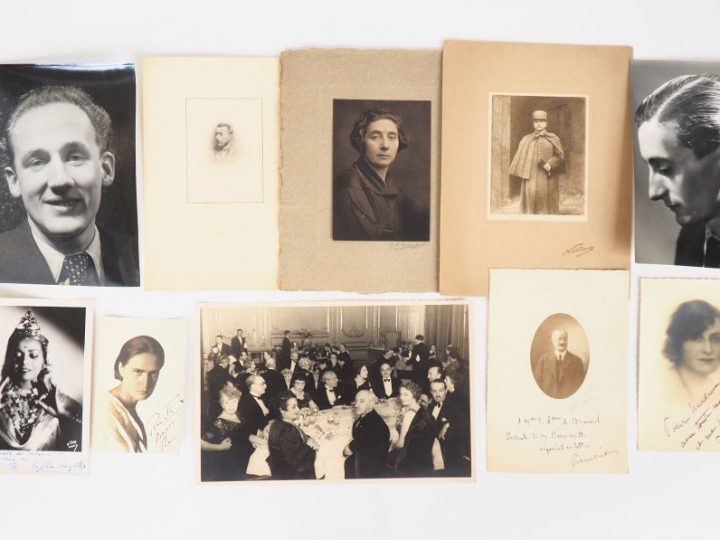 [PHOTOGRAPHIE]. BEL ENSEMBLE DE 26 PHOTOGRAPHIES DE RENÉE DE BRIMONT (