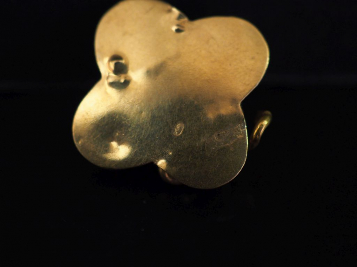 8 éléments de collier ancien en forme de fleurs en or et diamants tail