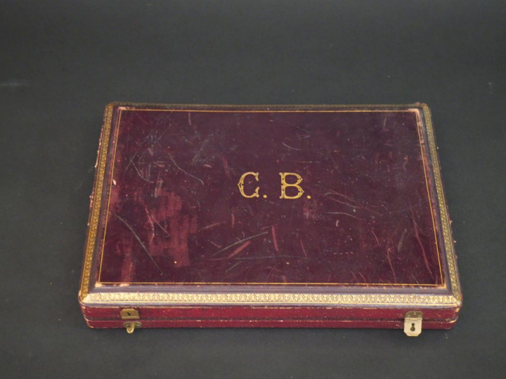 12 cuillères à café Napoléon III en argent, poinçon Minerve, modèle fe