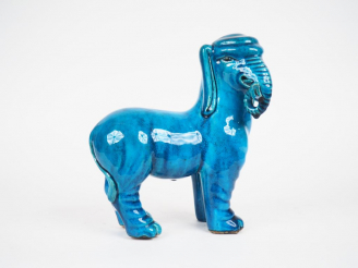 Vente aux enchères Chine, début XIX siècle, Éléphant en porcelaine émaillée turquoise rep