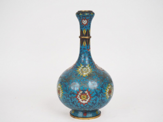 Vente aux enchères Chine, fin XIXe siècle début XXème siècle Vase bouteille à col bulbeux