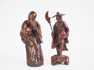 Vente aux enchères Chine, XXe siècle,  Deux sujets en bois, représentant un shoulao tenan