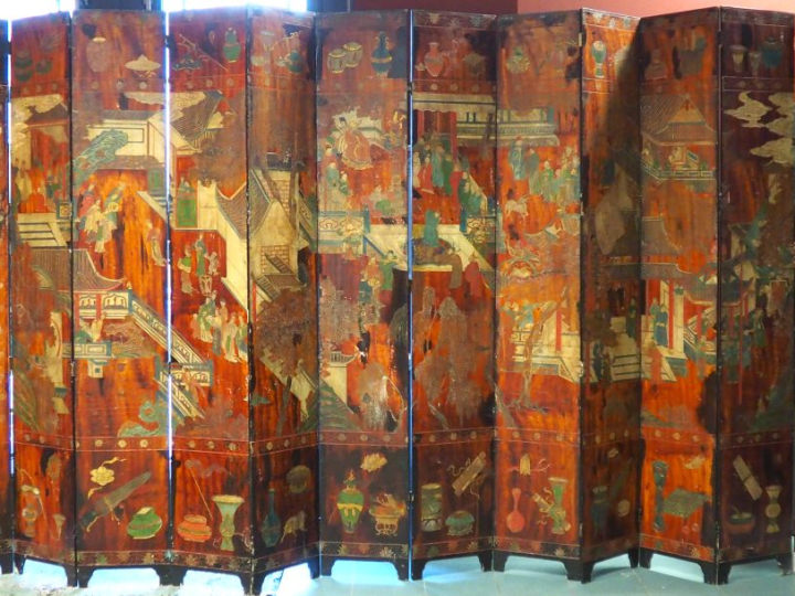 Chine, deuxième moitié du XIXe siècle,  Paravent à douze feuilles en l