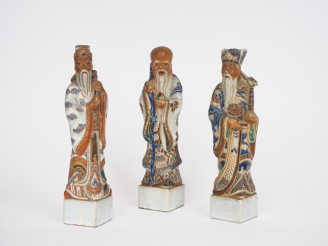 Vente aux enchères Vietnam, école de Bien Hoa Xxe Trois sujets en terre cuite émaillée br