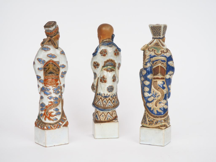 Vietnam, école de Bien Hoa Xxe Trois sujets en terre cuite émaillée br