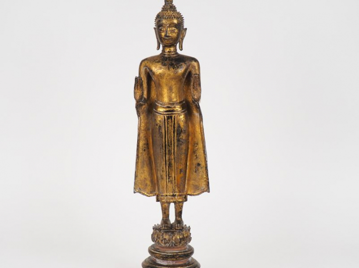 Rattanakosin, XVIIIe siècle  Grand sujet en bronze laqué et doré repré