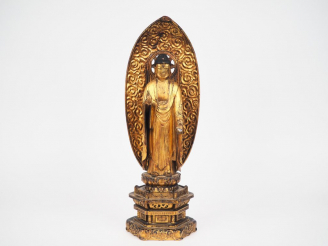 Vente aux enchères Japon, période Meiji, Sujet en bois laqué et doré, représentant le bou