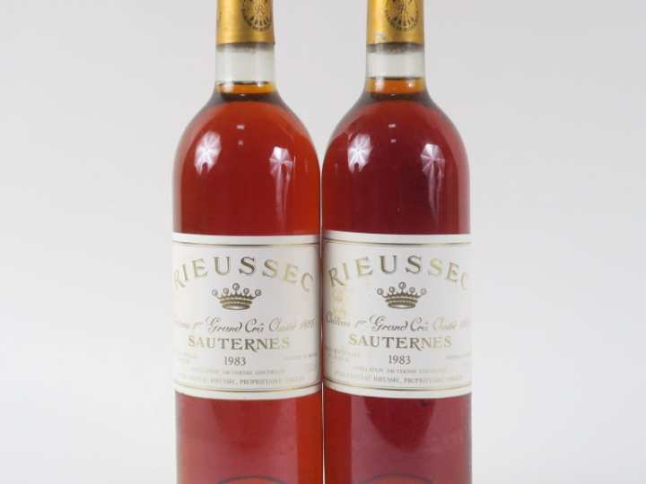2 BOUTEILLES CHÂTEAU RIEUSSEC 1er CC SAUTERNES - 1983 - BG
