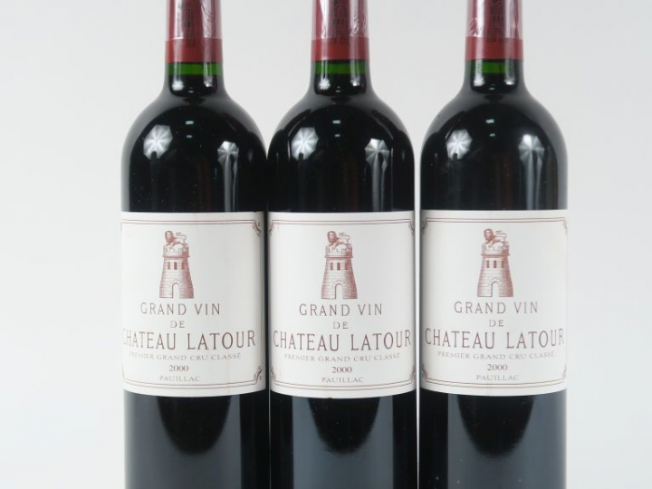 3 BOUTEILLES CHÂTEAU LATOUR 1er GCC PAUILLAC - 2000
