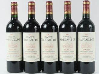 Vente aux enchères 5 BOUTEILLES CHÂTEAU MAUCAILLOU MOULIS - 2001