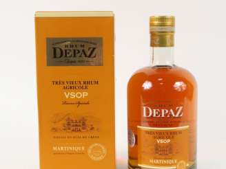 Vente aux enchères 1 BOUTEILLE RHUM DEPAZ 'VSOP' 45° - COFFRET