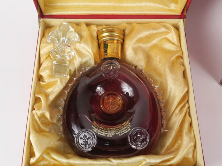 1 BOUTEILLE COGNAC GRANDE CHAMPAGNE LOUIS XIII REMY MARTIN - COFFRET