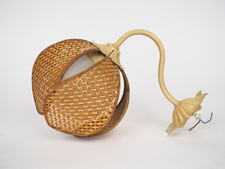Suspension contemporaine et une paire d'appliques assorties en cannage