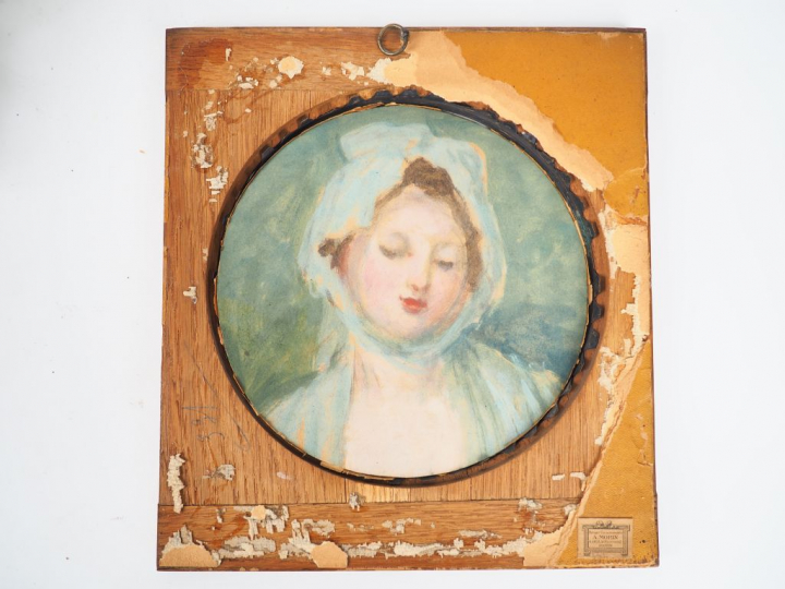 Ecole française fin XIXème. "Portrait d'élégante au fichu". Aquarelle 