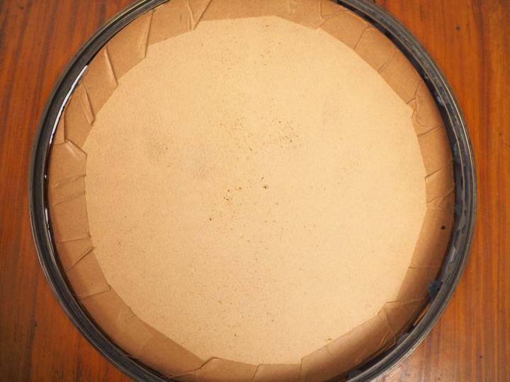 Ecole française fin XIXème. "Portrait d'élégante au fichu". Aquarelle 