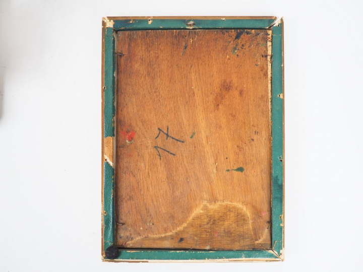 Ecole française début XXème. "Jeune fille au panier de fruits". Huile 