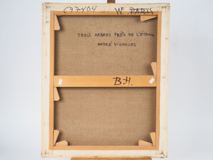 André VIGNOLES. "Trois arbres près de l'étang". Huile sur toile, signé