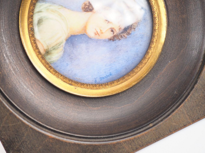 DAVID (d'après). "Portrait de jeune fille au ruban bleu" Miniature, si